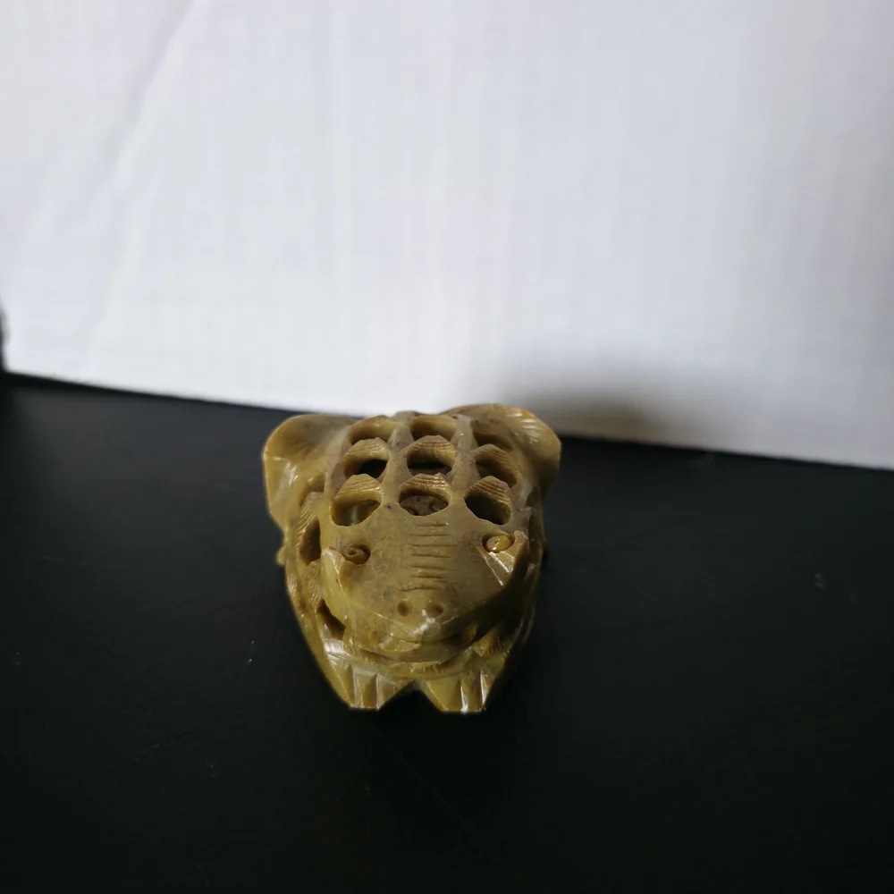 Vintage Hand-Carved Soapstone Jade Frog Figurine – Mother & Baby Hidden Inside
